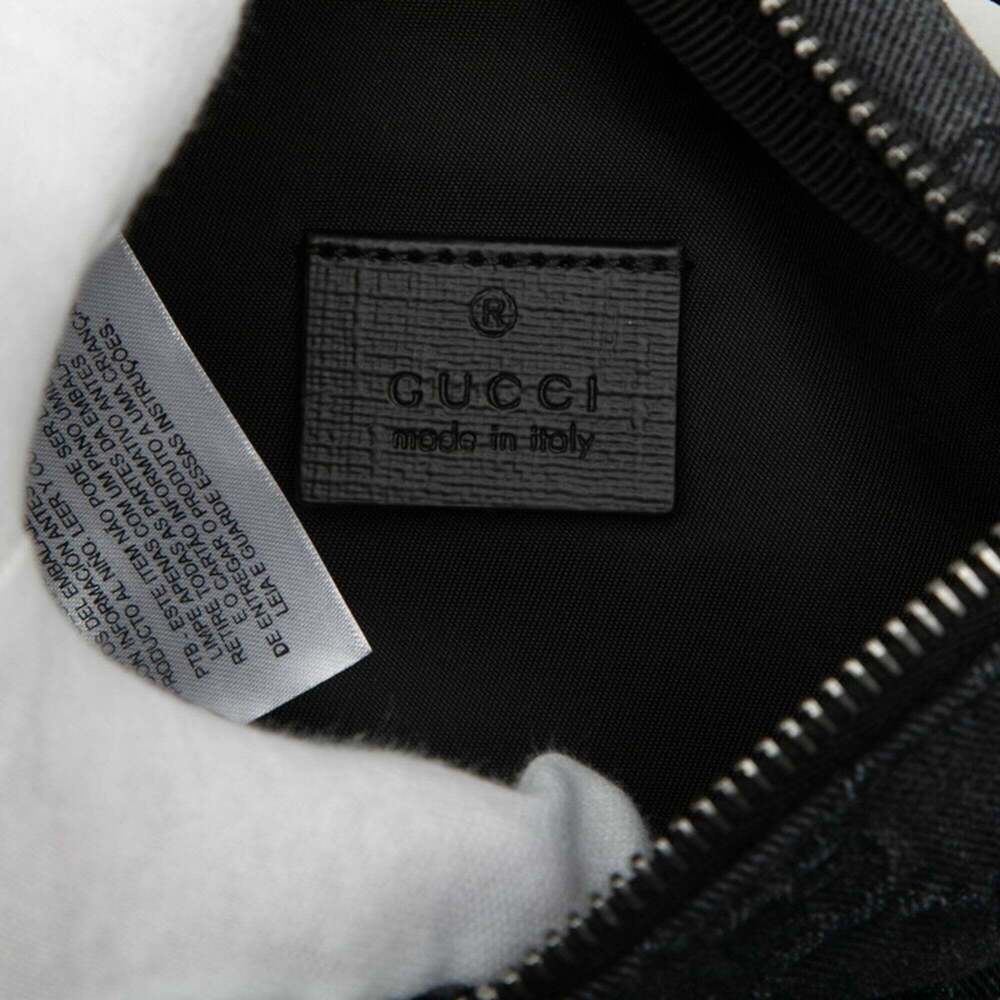 GUCCI Authentic Black Fanny Pack - Picture 5 of 7